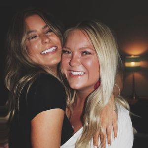 Meet your Posher, Thea